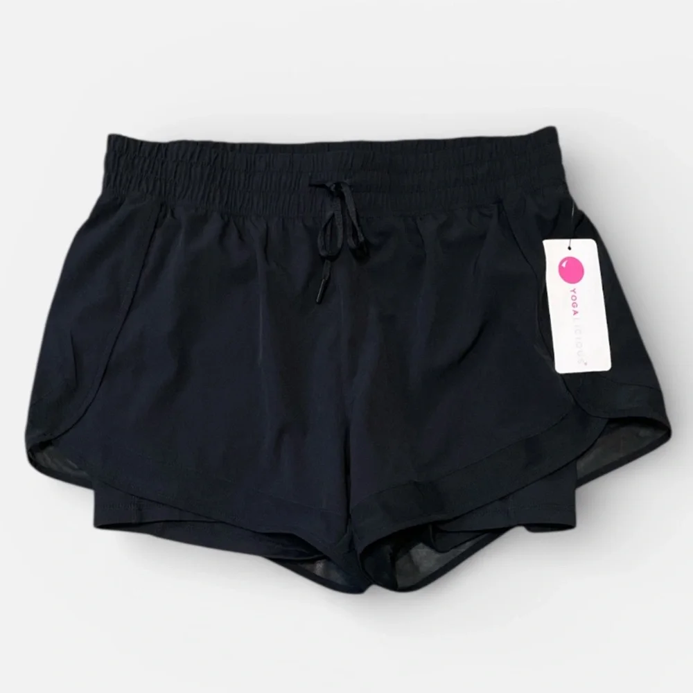 NWT Women's Yogalicious Lined Athletic 2-in-1 Mesh Shorts Black Large - Picture 1 of 9